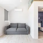 Olala Oriente Suites Iii