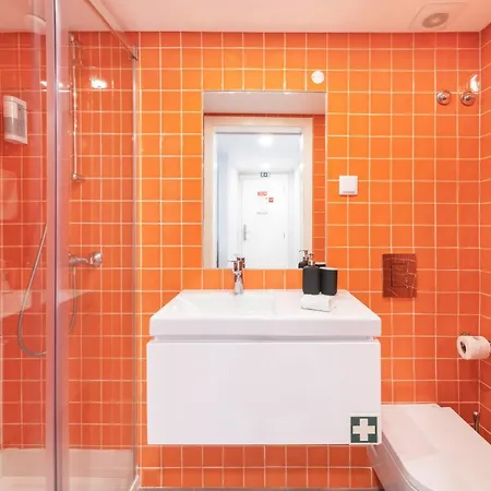 Olala Oriente Suites Iii